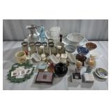 Pottery, blown glass, MC, figurines etc