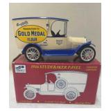 1916 Studebaker Panel Van Diecast