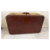 Vintage Skyline Suitcase 26 x 16 x 9