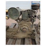 Vintage Briggs & Stratton Model ZZ gas engine