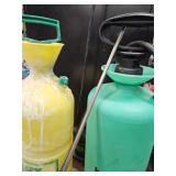 2 hand pump sprayers