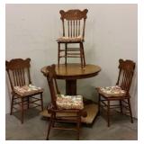 OAK DINING TABLE W/ PRESSED-BACK CHAIRS OAK DINING TABLE W/ PRESSED-BACK CHAIRS
