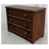 VINTAGE WOODEN DOLL DRESSER VINTAGE WOODEN DOLL DRESSER