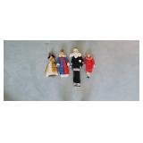 4 Dolls