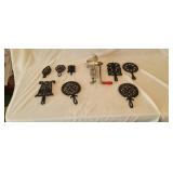 Keystone Grinder, Cast Iron Trivets