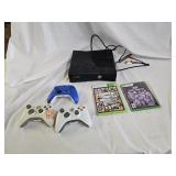 XBox 360, 3 Controllers and 2 Games