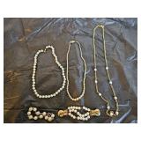 Vintage Fashion Necklaces, Bracelet, Collar Clip