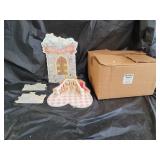 Cherished Teddies Sweet Heart Ball Displayer