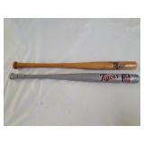2 MLB Detroit Tigers Miniature Souvenir Bats