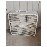 Lakewood Metal Floor Fan
