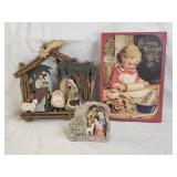 Christmas Wall Hangings and Decor
