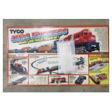 Weds Nov. 4th Mixed Trains & Railroadiana - HO, O Ga, Calendars, Paper & more!