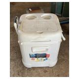 Igloo Ice Cube Cooler