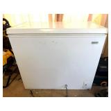 Idylis Deep Freezer - works - 37ï¿½ x 20.5ï¿½ x