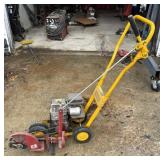 McLane Edger, 3.5 HP Briggs, Turns Over