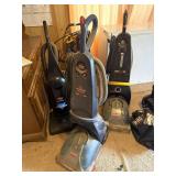 Vacuums and Carpet Cleaners - unknown working