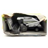 Scale Models Deutz-Allis Gleaner R-60 Combine Set