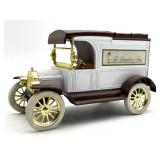 Ertl 1913 Model T Van The Dearborn Inn Die Cast