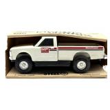 Ertl Massey Ferguson Pickup Truck 1/16 Scale