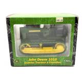 Ertl John Deere 1010 Crawler/Tractor 1/16 Scale