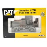 Ertl Caterpillar 2-Ton Track-Type Tractor 1/16