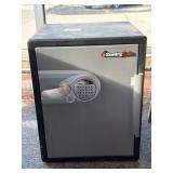 Sentry Safe 18.5" x 18.5" x 24"