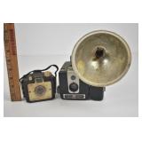 Vintage Kodak Brownie Hawkeye Camera w Flash