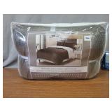 Twin 3 pc Bedding Set