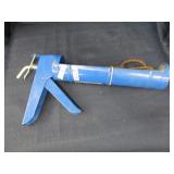 caulk gun / snips