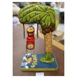 tin toy Bombo