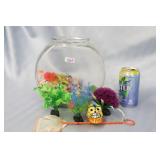 Fish Bowl Is Broke On the Accessories In This Lot