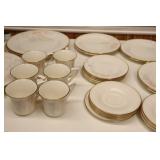 Dish Set