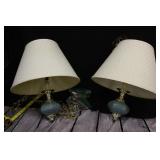2 Hanging Lamps 2 Hanging Lamps
