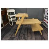 17.5' x 28.5' x 23.5' Side Table 17.5' x 28.5' x 23.5' Side Table