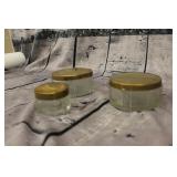 3 Decorative jars 3 Decorative jars