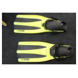 Size Med Flippers Size Med Flippers