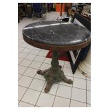 Marble / Cast 31' Table Marble / Cast 31' Table