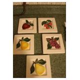 5 / 6.5' Ceramic Fruit plaques 5 / 6.5' Ceramic Fruit plaques