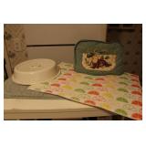 2 Drying Mats, Toaster Cover,& splatter lid cover 2 Drying Mats, Toaster Cover,& splatter lid cover