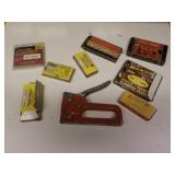 Stapler and Staples Stapler and Staples