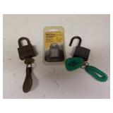 Padlocks w/ keys Padlocks w/ keys