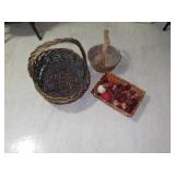 Wicker basket lot Wicker basket lot