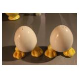 Egg Salt and Pepper Shakers Egg Salt and Pepper Shakers