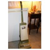 Vintage Lewyt Shampoo/polisher Vintage Lewyt Shampoo/polisher