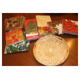 Napkins and wicker plate Napkins and wicker plate