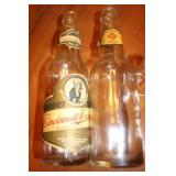 2 vintage Bottles 2 vintage Bottles