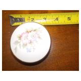 Pretty Bone China Clematis Flower trinket box w/li Pretty Bone China Clematis Flower trinket box w/li