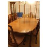Dinning Room Table/ 6 Chairs /2 Leafs&custom Pad Dinning Room Table/ 6 Chairs /2 Leafs&custom Pad