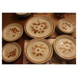 Stoneware plate set Stoneware plate set