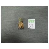 fly brooch